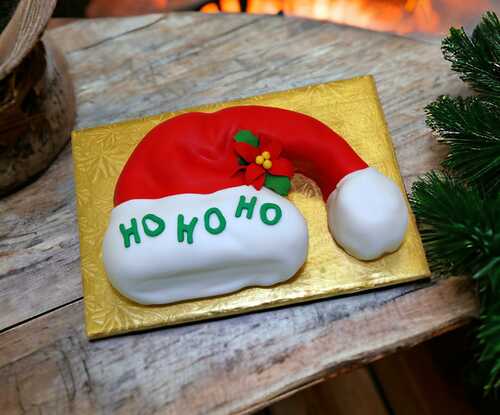 Fondant Santa Claus Hat