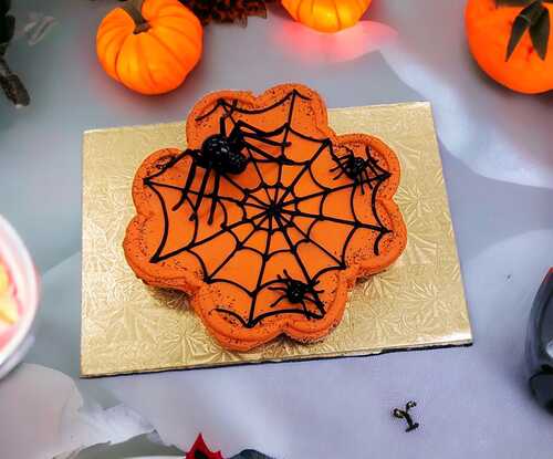 Spooky Spider Cupcake Cake