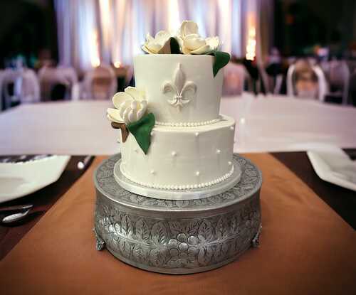2 Tier Louisiana State Wedding / Anniversary Cake