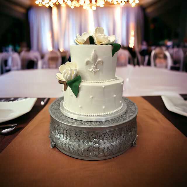 Fleur di lis 2 Tier Wedding / Anniversary Cake