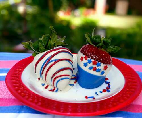 Stars and Stripes Chocolate Dipped Strawberries