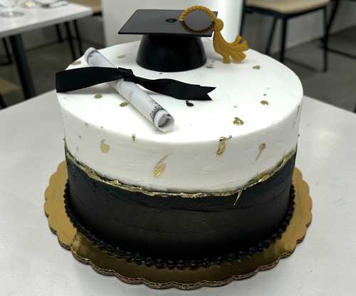 Elegant Black & Gold Graduation Cake 