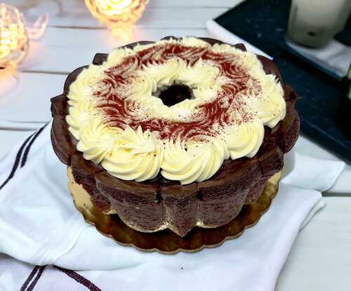 Red Velvet & Cream Cheese Pound Cake