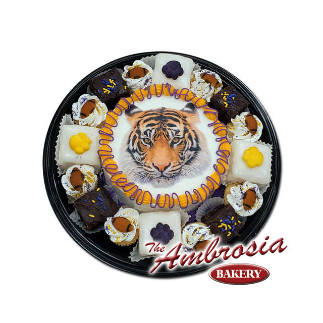 Small Tiger Dessert Tray with 6" Cake