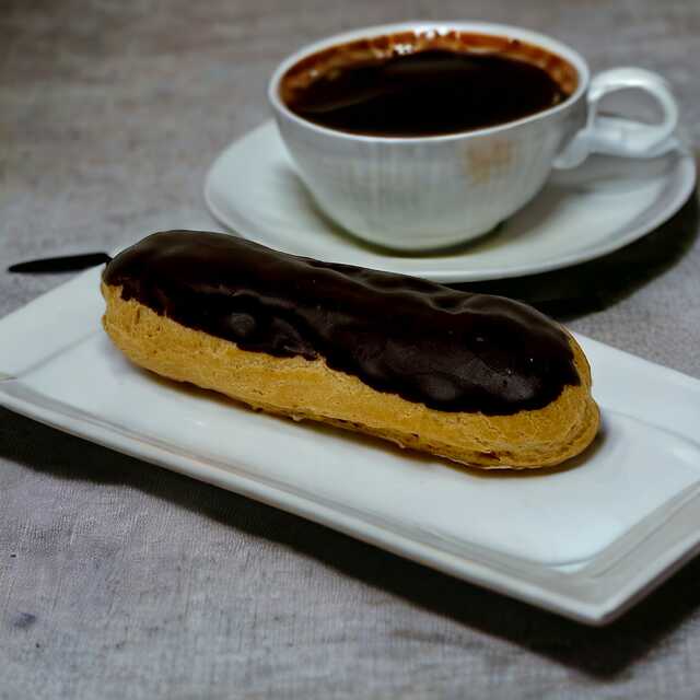 Chocolate Eclair