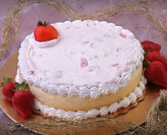 Fresh Strawberry Cheesecake