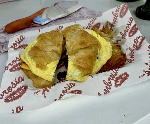 Croissant Egg & Bacon with Hash Browns Breakfast (Breakfast 8am-11am) 