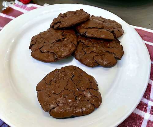 Chocolate Flourless Cookies