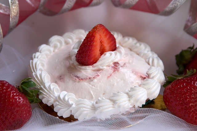 Mini Fresh Strawberry Pie