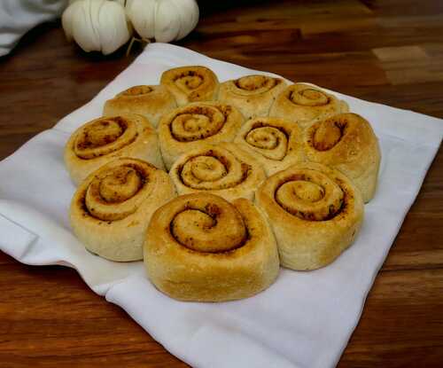 Garlic Pull-Apart Bread