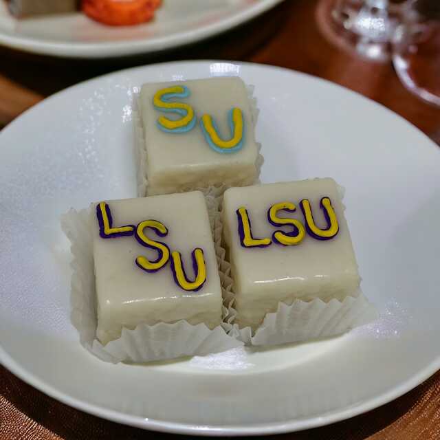 Petit Fours with College/Logo - Dozen