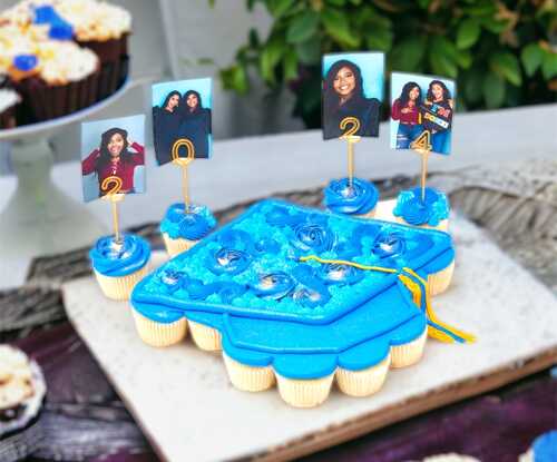 2024 Graduation Cupcakes - (24 Cupcakes) 