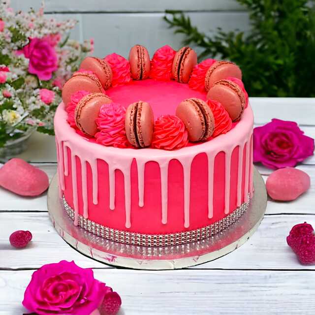 Raspberry Macaron Cake!